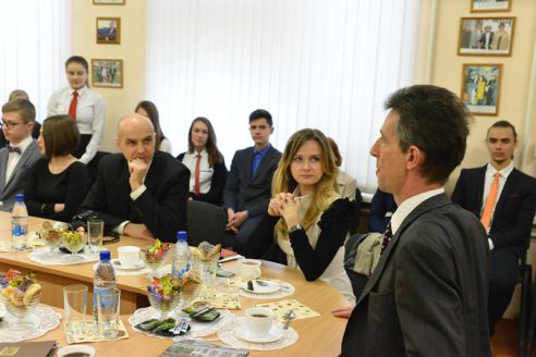 В Гомель с официальным визитом приехал посол Франции