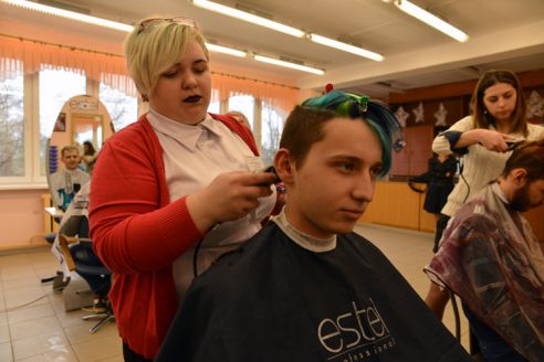 Креатив от «Локона». Мастера госпредприятия показали свои таланты