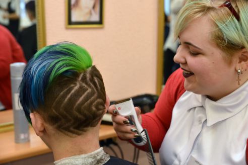 Креатив от «Локона». Мастера госпредприятия показали свои таланты