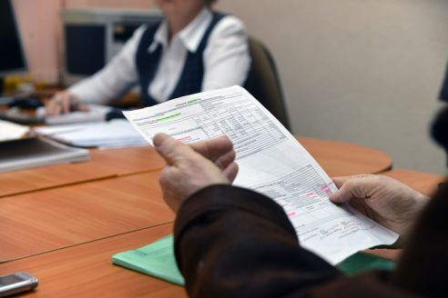 «Коммуналка», Декрет №3, долгострои: с чем идут к депутатам?