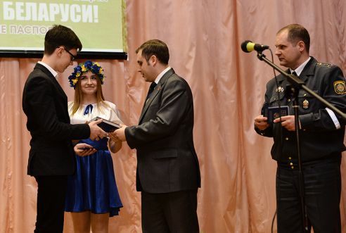 Фотофакт. День Конституции в Советском районе Гомеля