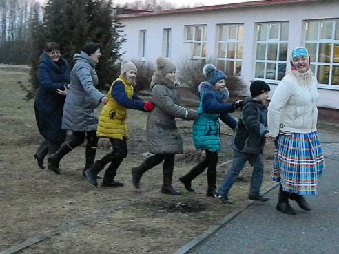 У Ашмянскiм раёне прайшло народнае гулянне “Загаўліны”