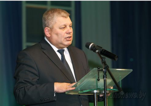 Накануне 8 Марта в Гродненском драмтеатре прошел торжественный вечер (Добавлено видео)