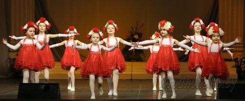 Накануне 8 Марта в Гродненском драмтеатре прошел торжественный вечер (Добавлено видео)