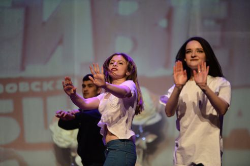 Фотофакт. В торгово-экономическом университете потребкооперации выбрали Королеву весны