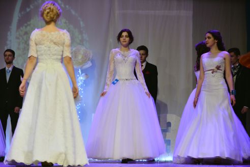 Фотофакт. В торгово-экономическом университете потребкооперации выбрали Королеву весны