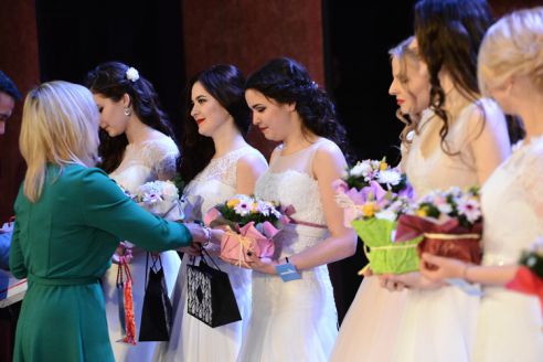 Фотофакт. В торгово-экономическом университете потребкооперации выбрали Королеву весны