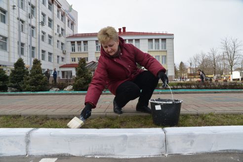 Тысячи людей благоустраивали Советский район. Первый в этом году субботник прошёл 25 марта