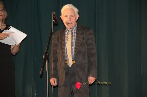 Фоторепортаж: Ошмянский народный театр отметил 70-летие