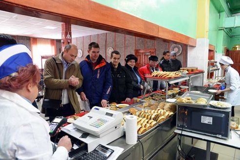 Как сделать заводской общепит привлекательным? В Гомеле прошёл областной семинар для владельцев заводских столовых