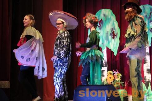 Абласны фестываль ўзорных тэатральных калектываў праходзіць у Слоніме