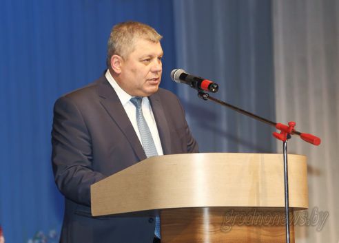 Дню единения народов Беларуси и России было посвящено праздничное мероприятие, состоявшееся 31 марта в областном драматическом театре