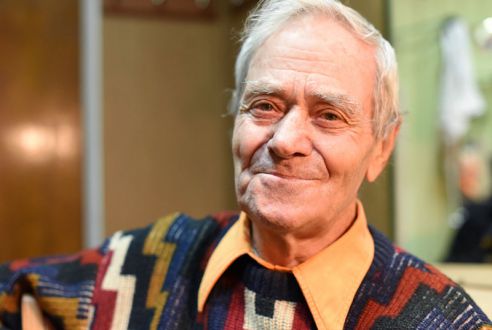 Чугунок картошки, танцы на крышах вагонов и хулиганство на сцене. История старейшего актёра гомельского драмтеатра Фёдора Иванова