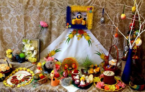 В Гольшанской детской школе искусств открылась выставка, посвященная празднику Пасхи