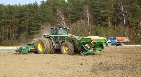На Гродненщине засеяно 38 процентов площадей, отведенных под яровые культуры