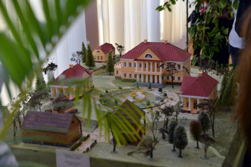 Архитектурную память Гомельской земли воплотили в макетах