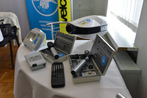 «Я вижу». Автобусы с офтальмологами припаркуются у сельских школ