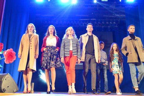 В битве за корону «Мисс химзавода» победа досталась Елене Смусенок