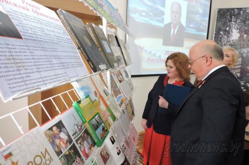 Герой Беларуси, председатель СПК «Прогресс-Вертелишки» Василий Ревяко встретился с талантливой молодежью