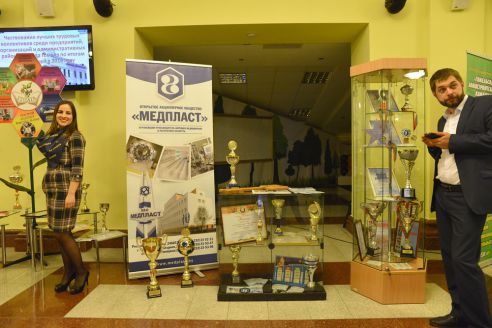 Гомель сохранил лидирующие позиции и стремится к зарплате «по пятьсот»