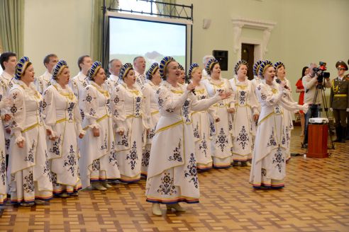 Гомель сохранил лидирующие позиции и стремится к зарплате «по пятьсот»