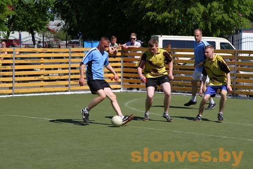 В Слониме массовым праздником отметили день физкультурника