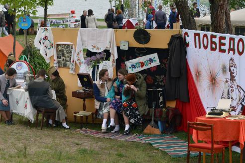 Хук от спецназовца и солдатская каша: как отметили 9 Мая в Советском районе