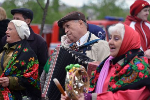 Хук от спецназовца и солдатская каша: как отметили 9 Мая в Советском районе
