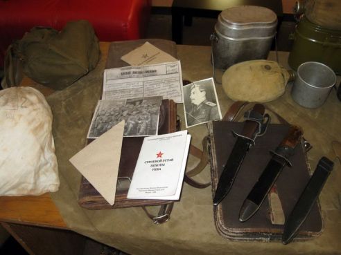 Кинотеатр «Знамя» и военно-исторический клуб «Поиск» устроили в Калинковичах проект, посвященный Дню Победы