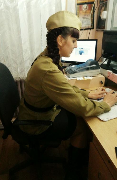 Кинотеатр «Знамя» и военно-исторический клуб «Поиск» устроили в Калинковичах проект, посвященный Дню Победы