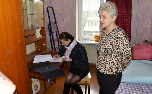 Котлеты должны быть вкусными, а полы чистыми: как в Гомеле ухаживают за инвалидами получатели пособий