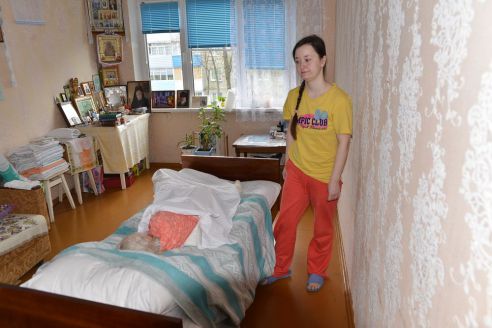 Котлеты должны быть вкусными, а полы чистыми: как в Гомеле ухаживают за инвалидами получатели пособий