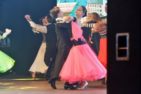 Признание и почёт. В Советском районе наградили лучшие трудовые кол­лективы по итогам работы в 2016 году