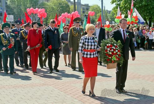 Торжественный митинг, посвященный Дню Государственного герба и Государственного флага, прошел в Гродно
