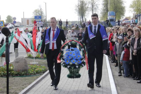 На территории МКК открыт отреставрированный памятник воинам 102-й Дальневосточной Новгород-Северской стрелковой дивизии