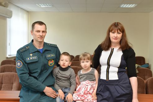 Бог дал. В Советском районе в День семьи вручили два ордена Матери