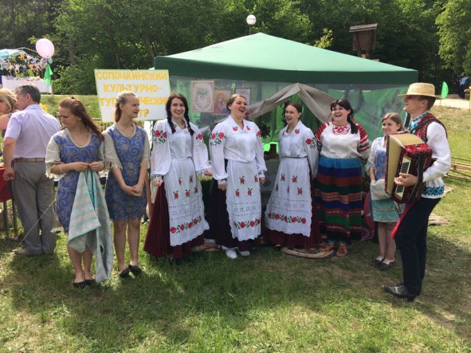 Августовский канал собрал друзей