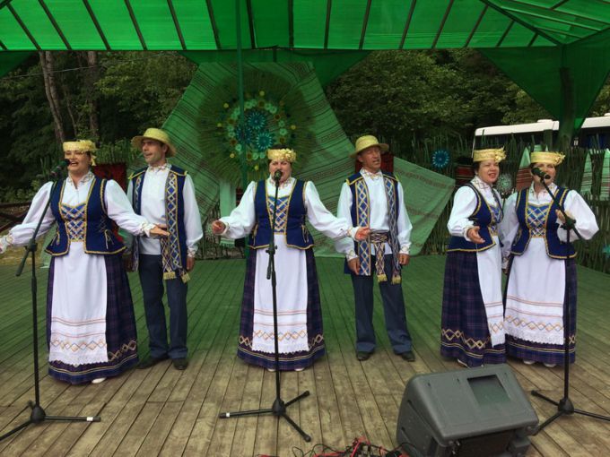 Августовский канал собрал друзей