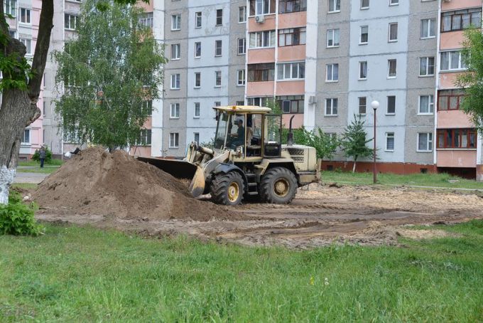 Не луна-парк, но всё же. Жители Советского района благоустроят двор за собственные средства