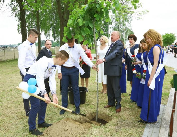 На Гродненщине проходят линейки, посвященные завершению учебного года (Будет дополнено)