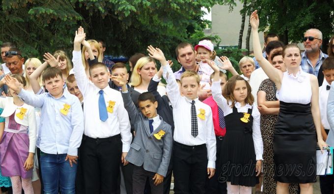 На Гродненщине проходят линейки, посвященные завершению учебного года (Будет дополнено)