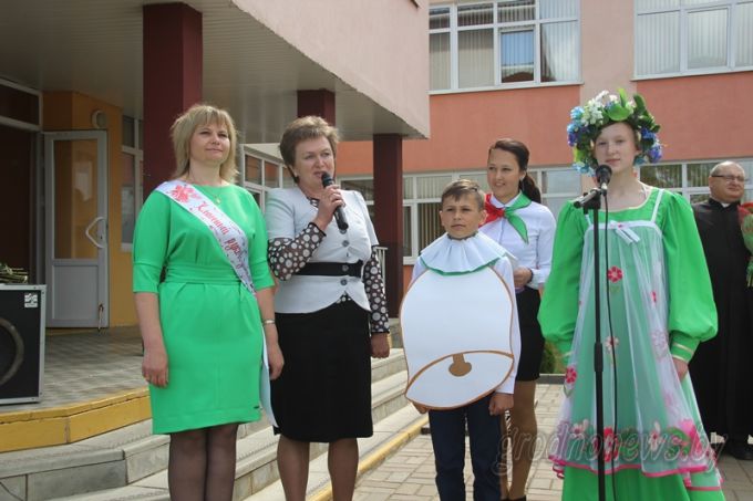 На Гродненщине проходят линейки, посвященные завершению учебного года (Будет дополнено)