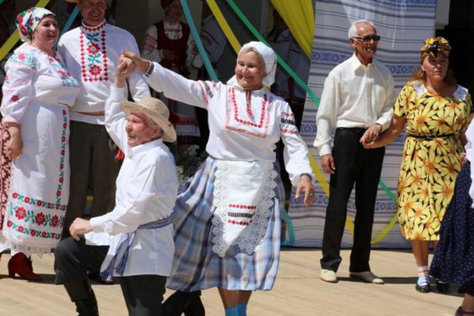 У Тарнова танцавалі па-даўнейшаму