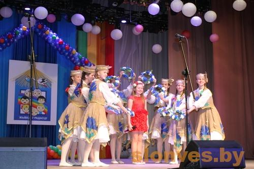 У Слоніме праходзіць V Рэспубліканскі фестываль сямейнай творчасці «Жывіце ў радасці»