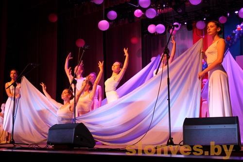 У Слоніме праходзіць V Рэспубліканскі фестываль сямейнай творчасці «Жывіце ў радасці»