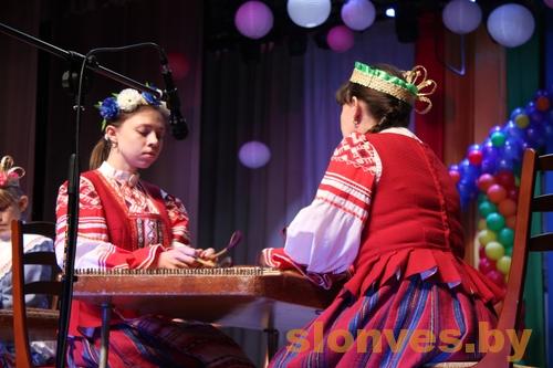 У Слоніме праходзіць V Рэспубліканскі фестываль сямейнай творчасці «Жывіце ў радасці»