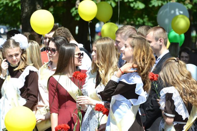 В Советском районе прошёл праздник последнего звонка