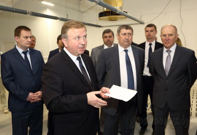 Премьер-министр Беларуси Андрей Кобяков совершил рабочую поездку в Гродненскую область (Дополнено)