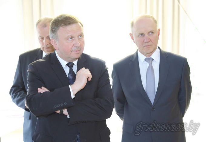Премьер-министр Беларуси Андрей Кобяков совершил рабочую поездку в Гродненскую область (Дополнено)