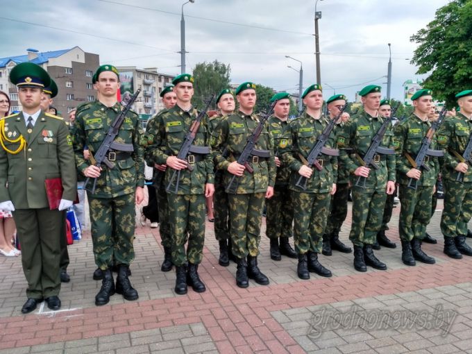 Военную присягу приняли новобранцы частей Гродненского гарнизона и Гродненской пограничной группы